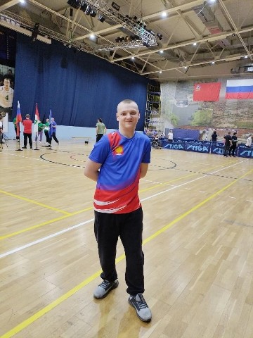Denis. в LOOKY. . Сегодня 04. 12. 2025...