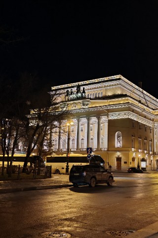 Аня в LOOKY. #хочуврек,#рекомендации,#театр#тихонжизневский,#постановкаворон,#александринка#отдых#выходные. Сходить в театр - do...