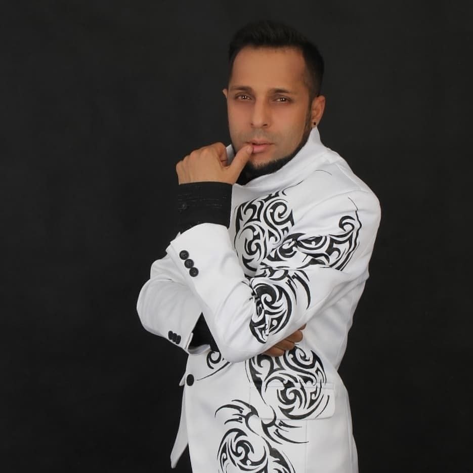 Ra Damir in LOOKY. . 