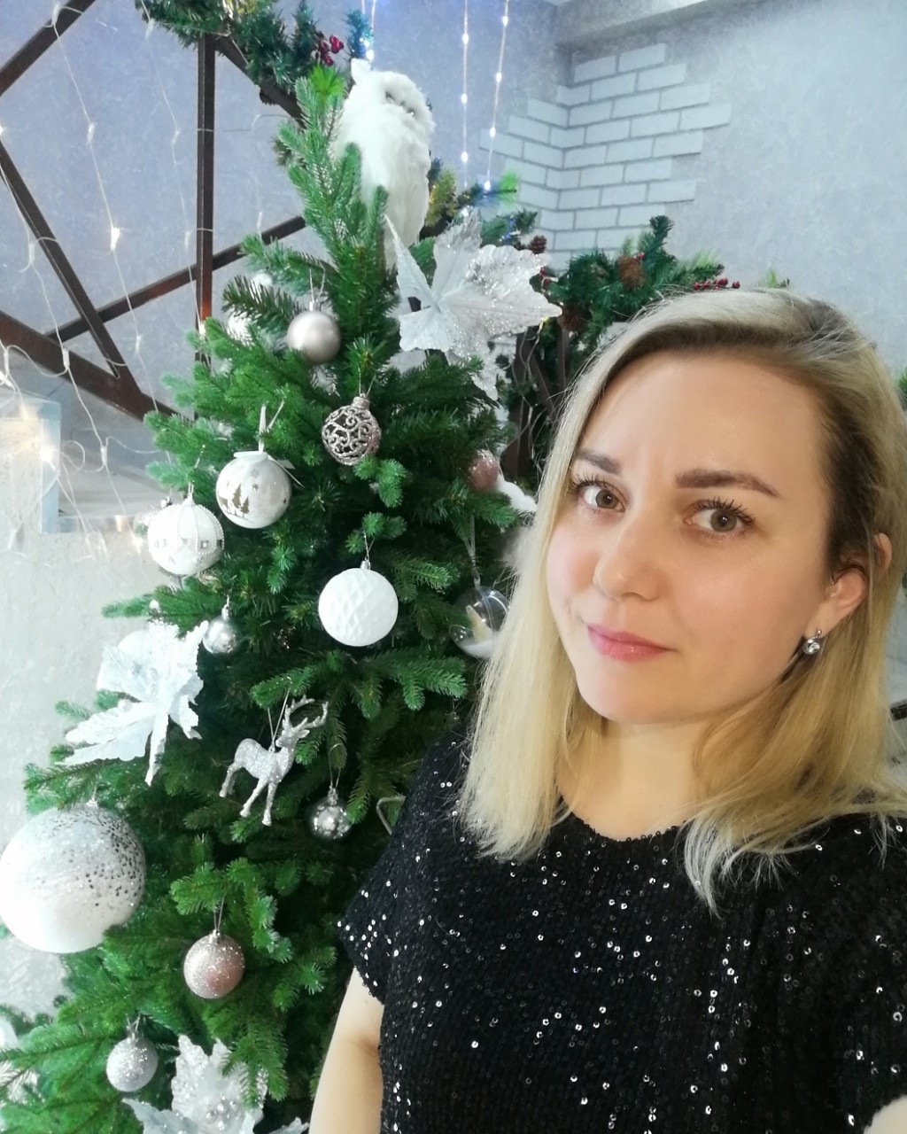 С Наступающим, друзья!!!
Очень хотелось бы видеть побольше в ленте праздничного настроения, потомучто оно совсем не праздничное в этом году и безумно хочется зарядиться энергетикой праздника от вас😘