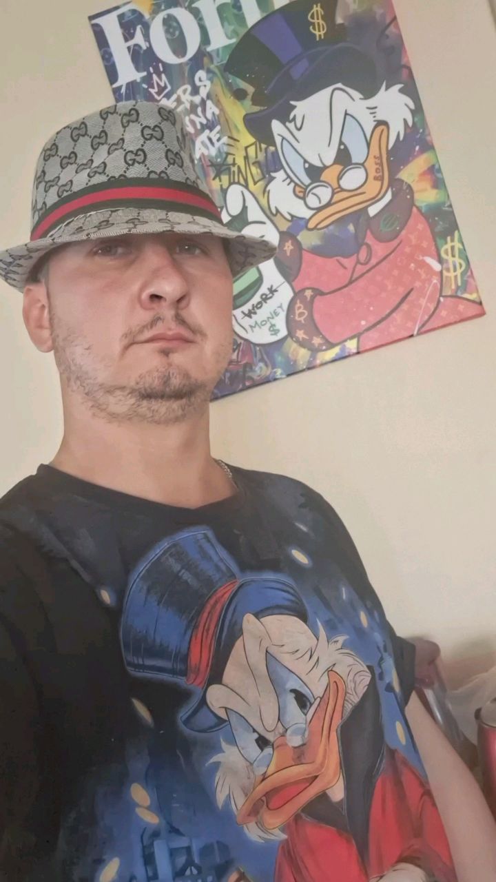 aleks.romanyuk в LOOKY. . Скрудж Макдак и Я.