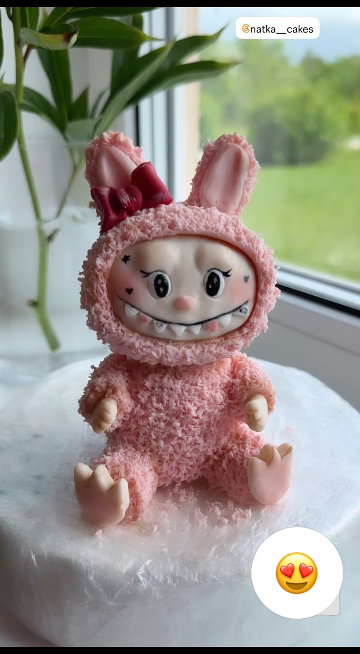 natka__cakes в LOOKY. . Фигурка из пластично...
