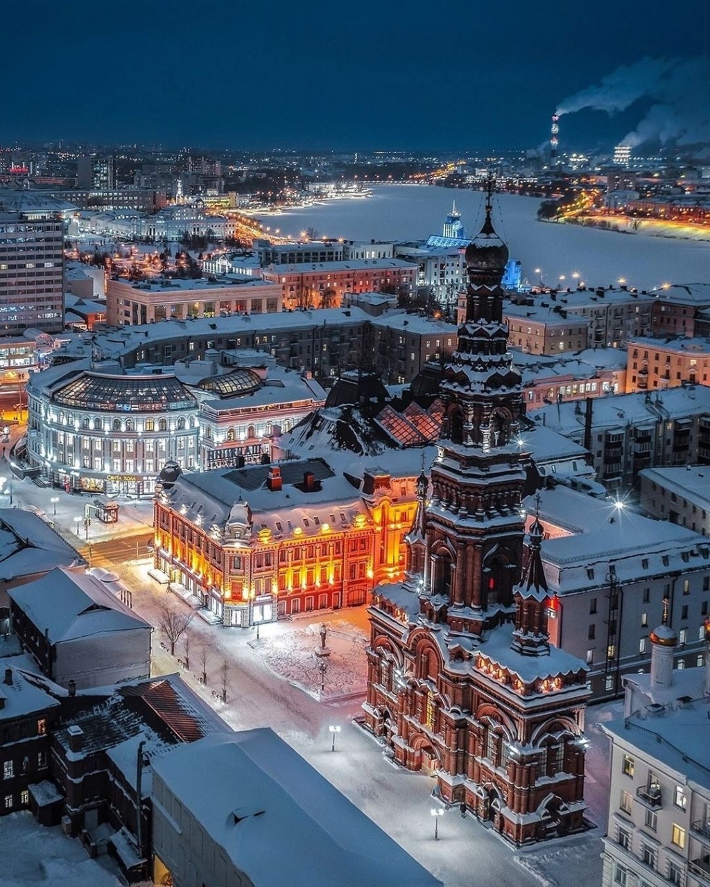 Ночная Казань, Россия.