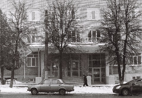 wettchinnikov в LOOKY. #wettschinnikov,#fed,#fed5b,#35mm,#35мм,#silberra,#tula,#gorod_tula,#grazhdanin2sorta,#yut_ebenya,#пролетарский,#пленка35мм,#пленка,#чернобелый,#blackandwhite,#город,#city,#Тула,#поликлиника,#улицаметаллургов,#ваз,#жигули,#зима,#уличнаяфотография. #wettschinnikov #fed...