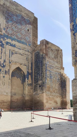 Dim Oldoak в LOOKY. #узбекистан,#шахризабз,#uzbekistan,#shahrisabz,#путешествия,#мирмоимиглазами,#отдых,#travel,#wanderlust,#explore,#travelphotography,#adventuretime,#travellife. На первый взгляд нев...
