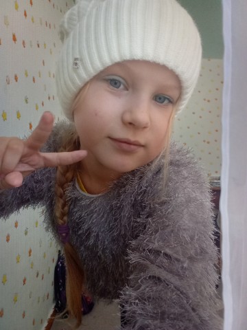 Solhze1234 в LOOKY. . Собираюсь на улицу п...