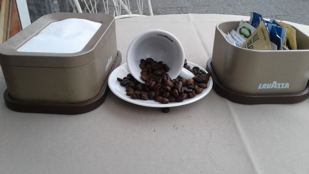 Nina в LOOKY. #caffe,#pizza,#naples #nostalgy #италия  #везувий #неаполь #ностальгия. Неаполь (Napoli) Сен...