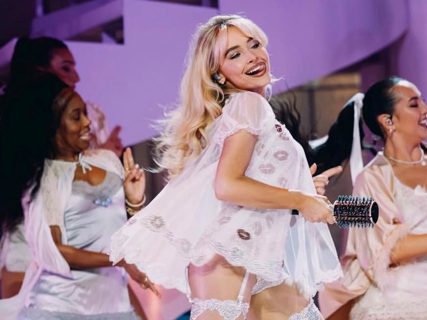Sabrina Carpenter в LOOKY — фото 2