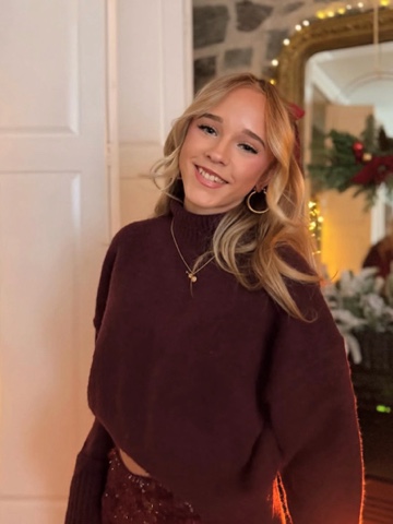 Emma Kok в LOOKY. . Merry Christmas Eve!...