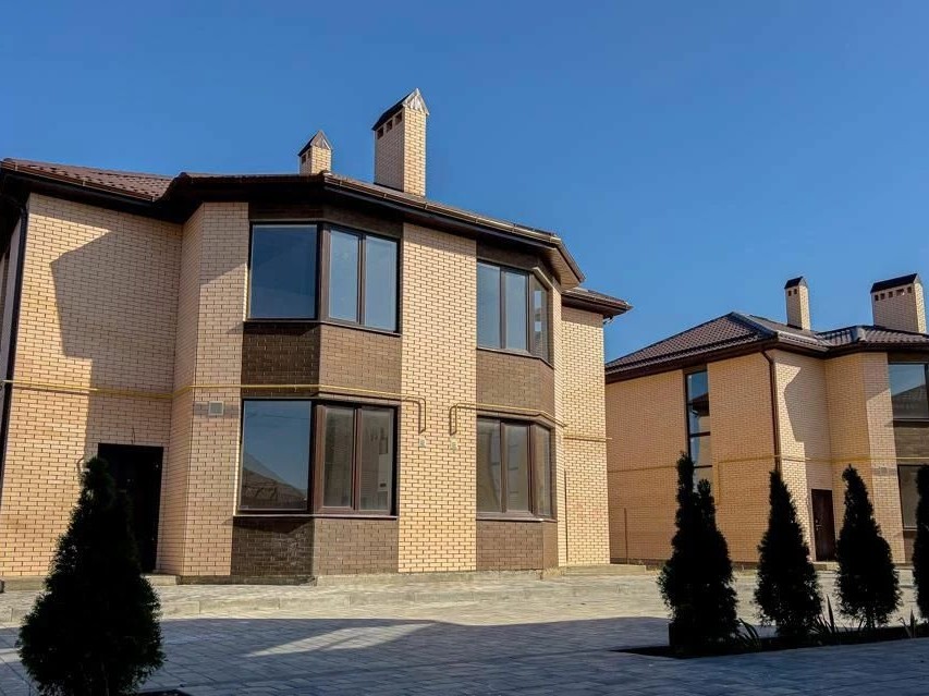 🌇КРАСНОДАР
🧭PAЙОН УЛИЦЫ КOPEНOВCКOЙ.

🏡 ДУПЛЕКС 109,6 М²
🌳 УЧАСТОК 2 СОТ.

💰 11 500 000 РУБ.
___
📝 Наличный расчёт, 
ипотека с удорожанием.

____
🤝 РЕСУРС "Я ДОМА"

[#краснодар ](краснодар)
[#купитьдомвкраснодаре ](купитьдомвкраснодаре)
#улицакopeнoвcкаякраснодар