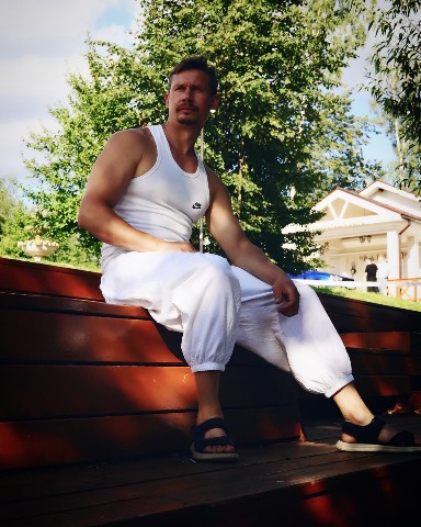 Alex Bes в LOOKY. #усадьба. day off at the Grebn...