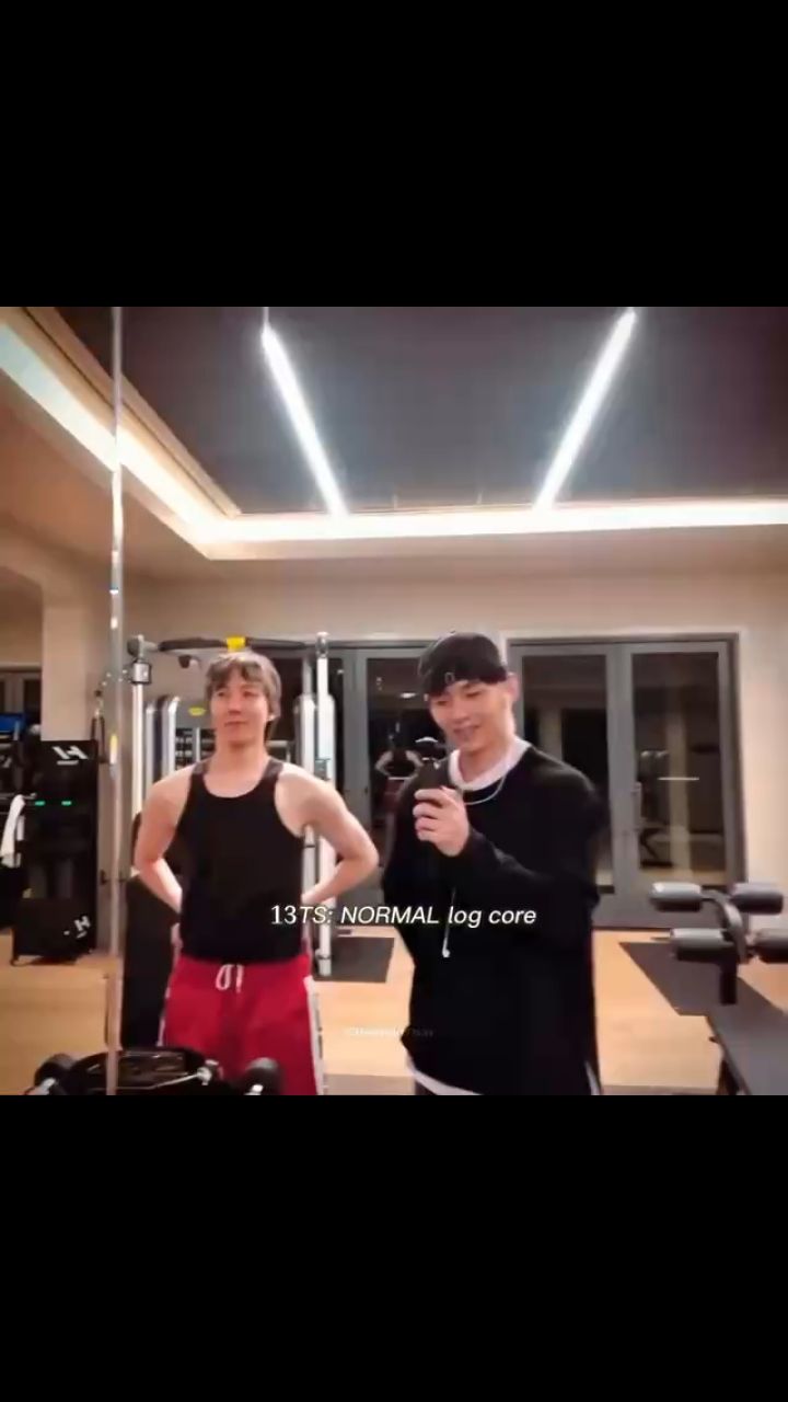 BTS 7 NEWS in LOOKY. #BTS. #BTS 
@bts_purple_oc...