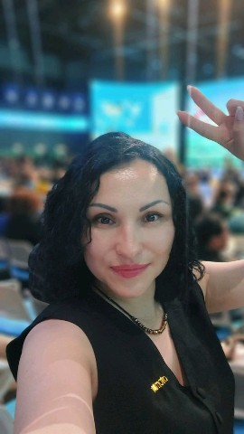 Атоми с Элеонорой Голицыной в LOOKY. #!,#LOOKY_нейронка. #! #LOOKY_нейронка