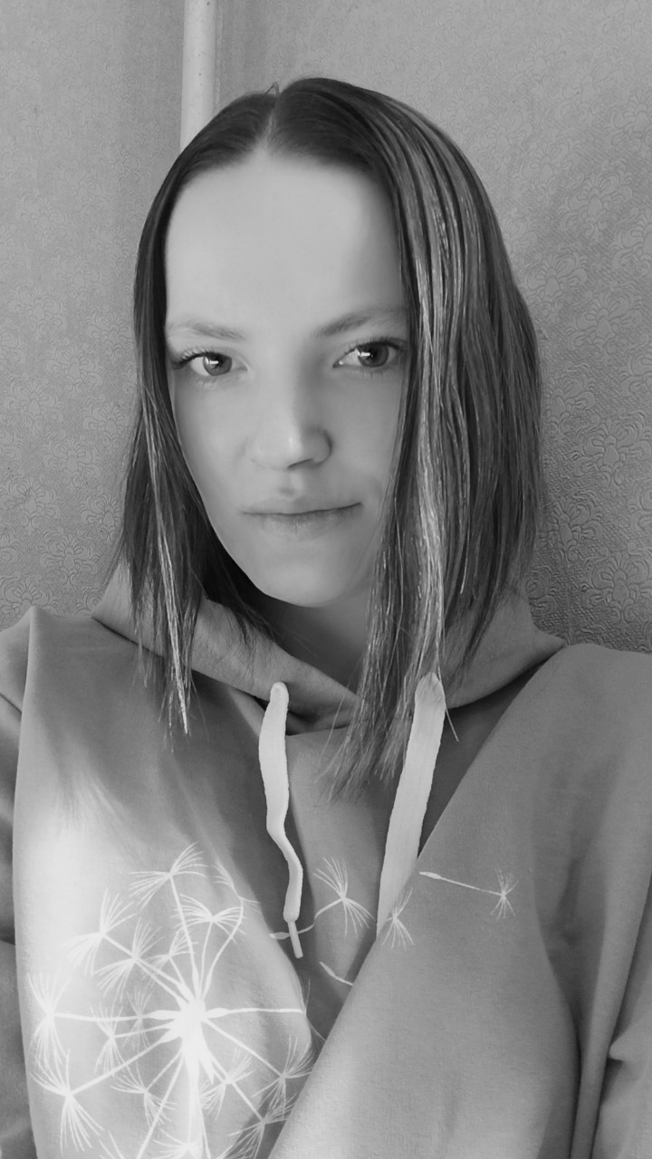 Анастасия Маркелова в LOOKY — 🤍🖤