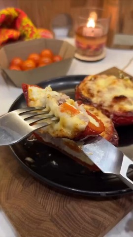 Приятного аппетита в LOOKY. #ужины,#горячее. Фаршированные перцы ...