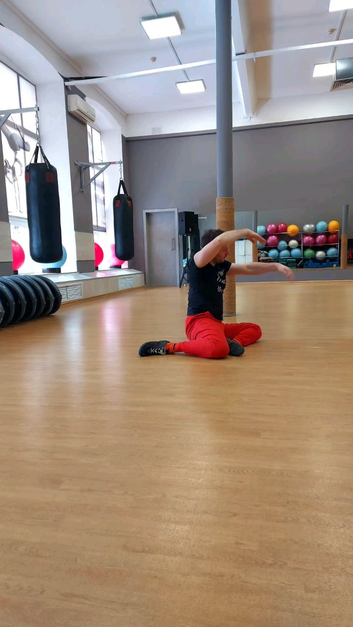 artist_vladislav в LOOKY. . 