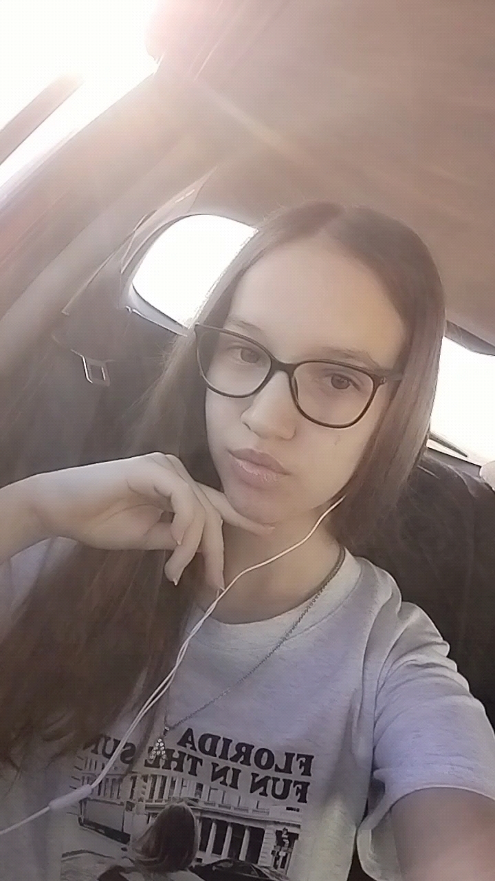 ARISHA в LOOKY. . 🎧🩶🎵

По дороге до...