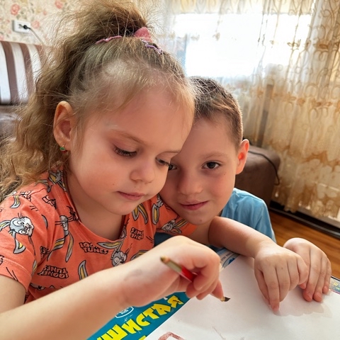 viktoriya_brow_master в LOOKY. #Мишель,#Рома. B ДOME, ГДE ECTЬ ДET...