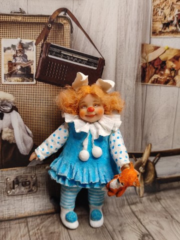 Елена Попова в LOOKY. . 
