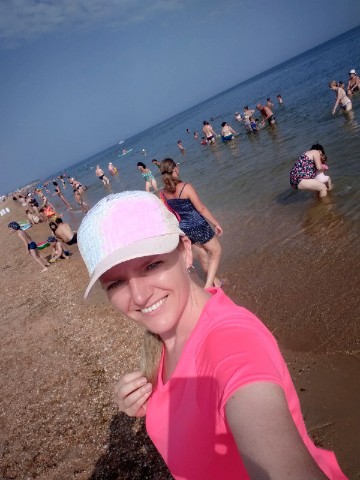 Лена Логинова в LOOKY. #мамаянаморе. #мамаянаморе
Море 🌊...