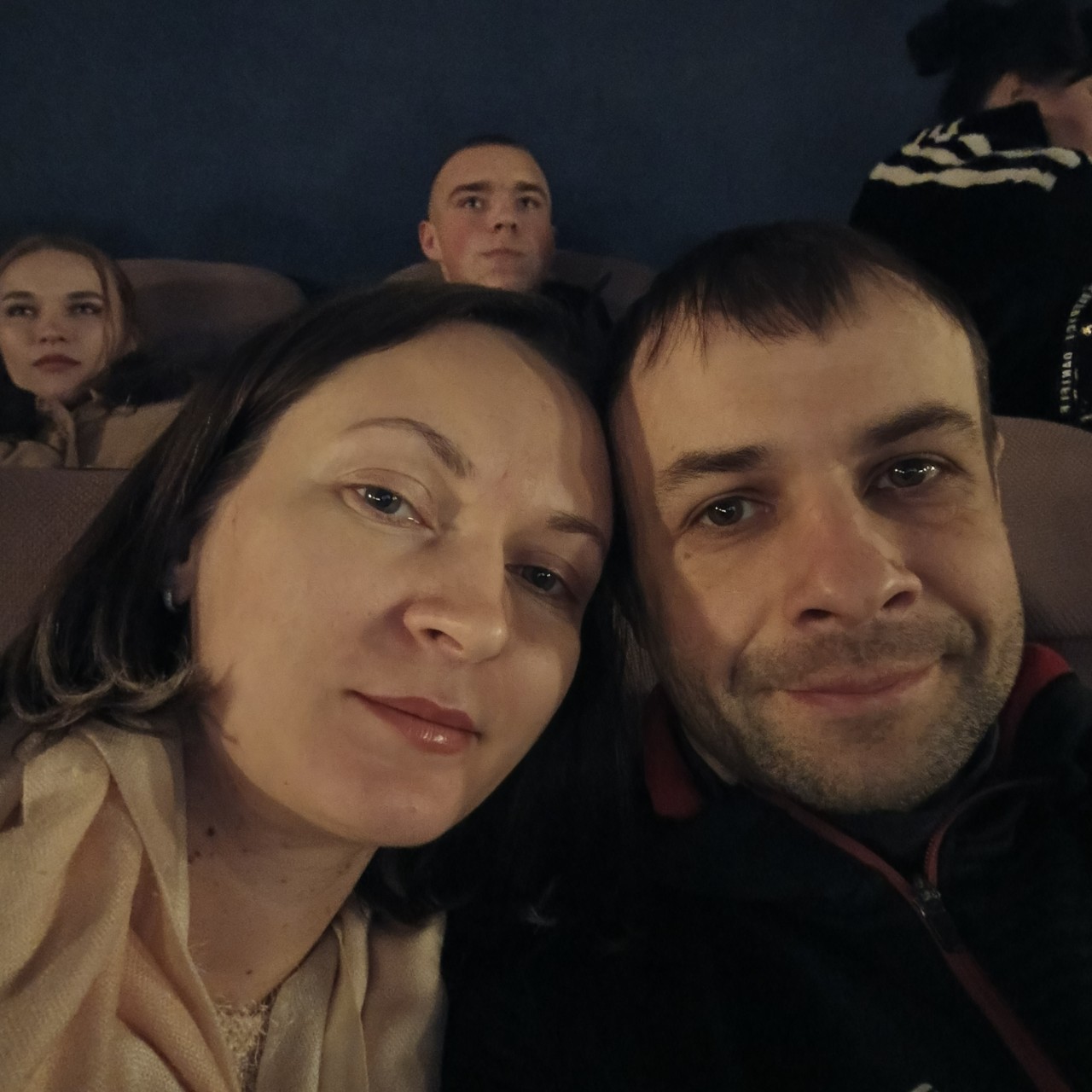 Привет всем!С праздником всех причастных! А у нас традиция - в этот день посещать кинотеатр с мужем. И сегодня мы ей не изменили - Злой город (вдруг кто еще не видел) замечательный фильм про защитников нашего с вами отечества 13-го века. Рекомендуем 😉
#безалкоголятожепраздник
