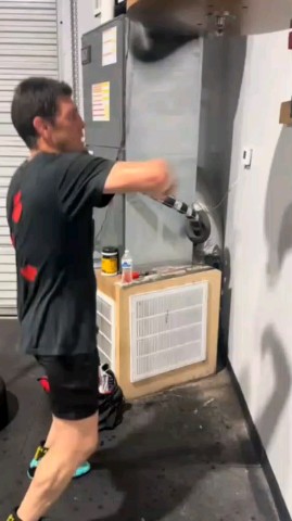 Diaz Brothers в LOOKY. #diaz,#nickdiaz. Nick 6:00 💪
[#ufc ]...