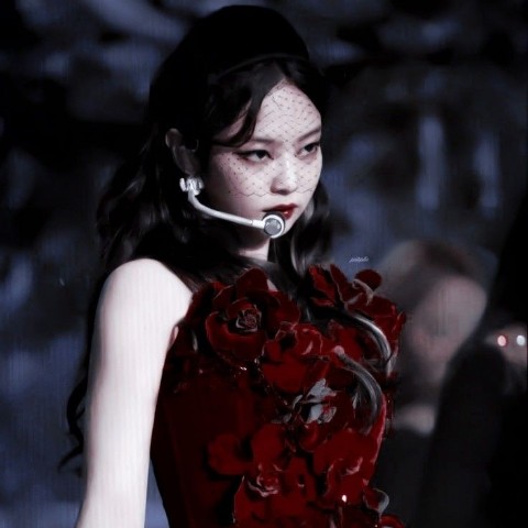 vivi в LOOKY. . [#jennie ](jennie)#v...