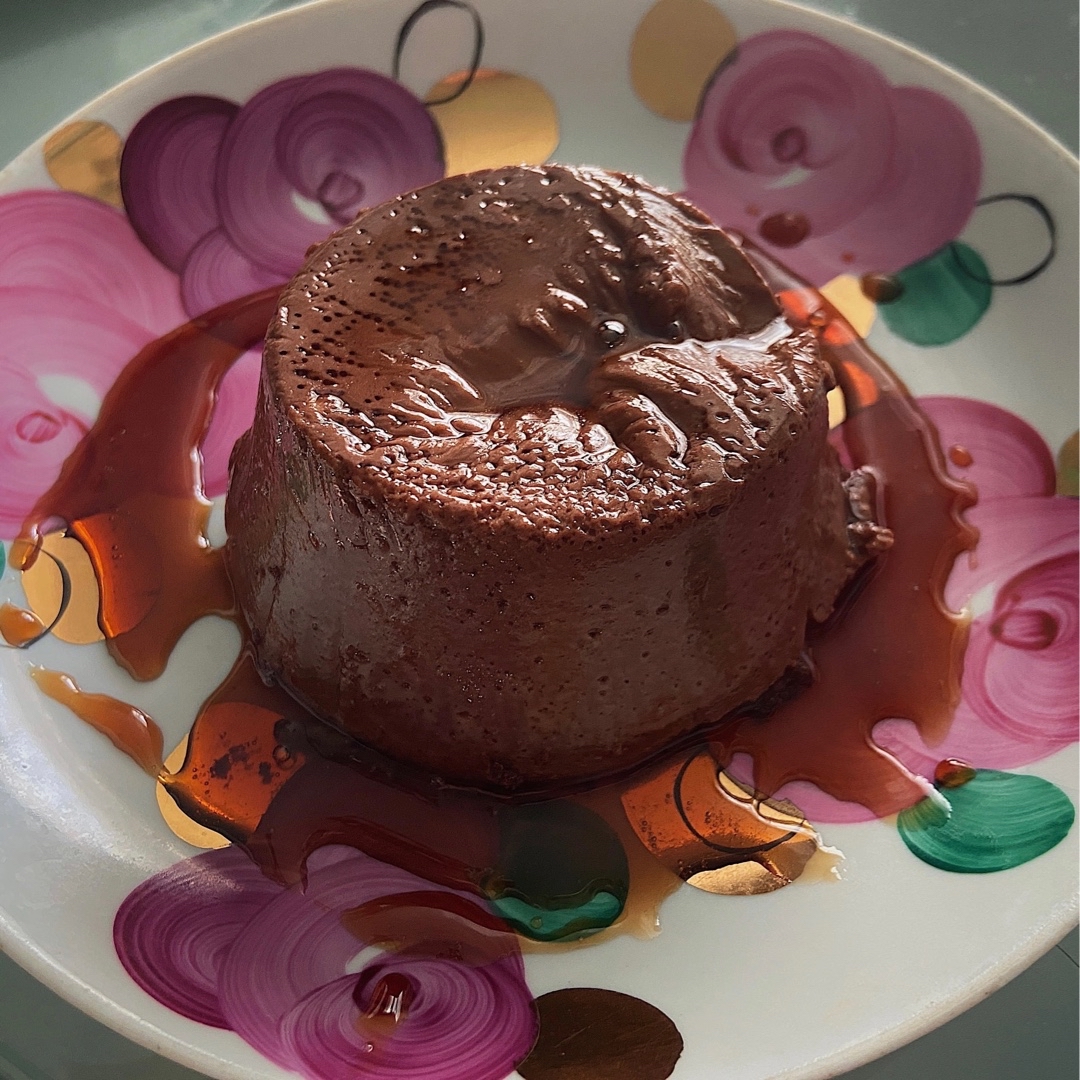 Шоколадное крем-брюле 🍮

Шелковистый крем с изысканным вкусом и видом подарит вам минуты шоколадного блаженства!

#шоколадноекрембрюле #крембрюле #люблюготовить #шоколад