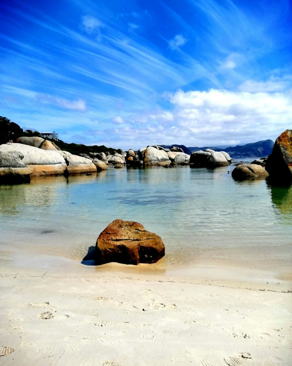 Home_Traveler in LOOKY. . Boulders Beach
Пляж ...