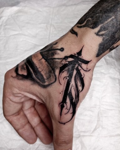 ЯR TATTOO в LOOKY. . Мини леттеринг 😈🔥