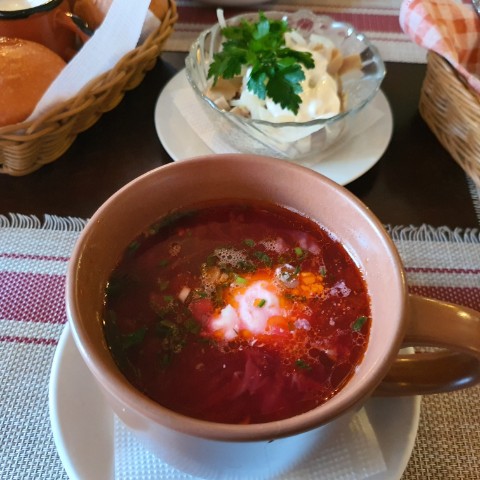 borshch_in_town в LOOKY. #БорщВтвоемГороде,#БорщВмоемГороде,#БезБорщаЖизньНища. 🍅 Сегодня представл...