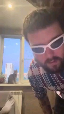 SllashFllow в LOOKY. . Хорошо хоть яйца не ...