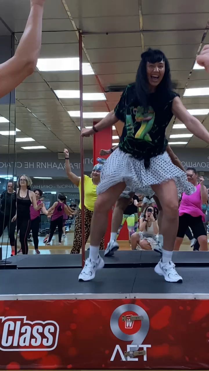 Kat_Pro_WC в LOOKY. #WC,#fitness,#Zumba,#спорт,#спортсменка,#красиваядевушка,#танцы,#танцыдлядуши,#какпохудеть. #WC #fitness #Zumba ...