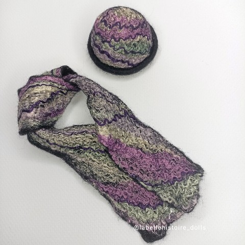 Шляпка для куклы в LOOKY. #тмпрекраснаяистория,#dollscar,,#шляпкадлякуклы,,#dollshat,#шляпкадлякуклы,,#dollhat,#labellehistoiredolls,#шляпаизкашемира,,#кукольнаяшляпка,,#шляпкадлякуклы. Шарфик и шляпка из и...