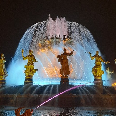 Looky_1690628198119 в LOOKY. . Красавица Москва...