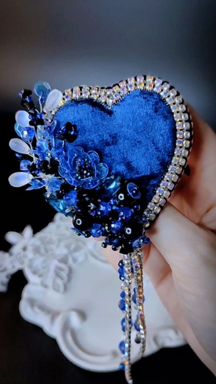 Alteya accessories в LOOKY. #брошь,#сердце,#подарок. Откройте для себя на...