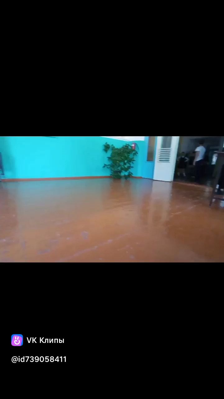 sanyadenyok in LOOKY. . Мог бы дальше😢