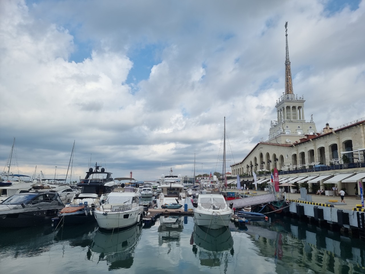 askaiter в LOOKY. . Август 2025📅. Сочи�...