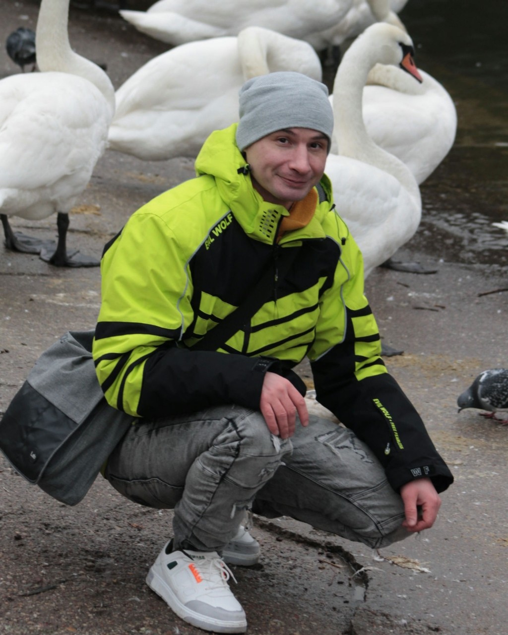 antony_ovcharenko в LOOKY — Черный лебедь - это неожиданное событие, которое имеет глубо