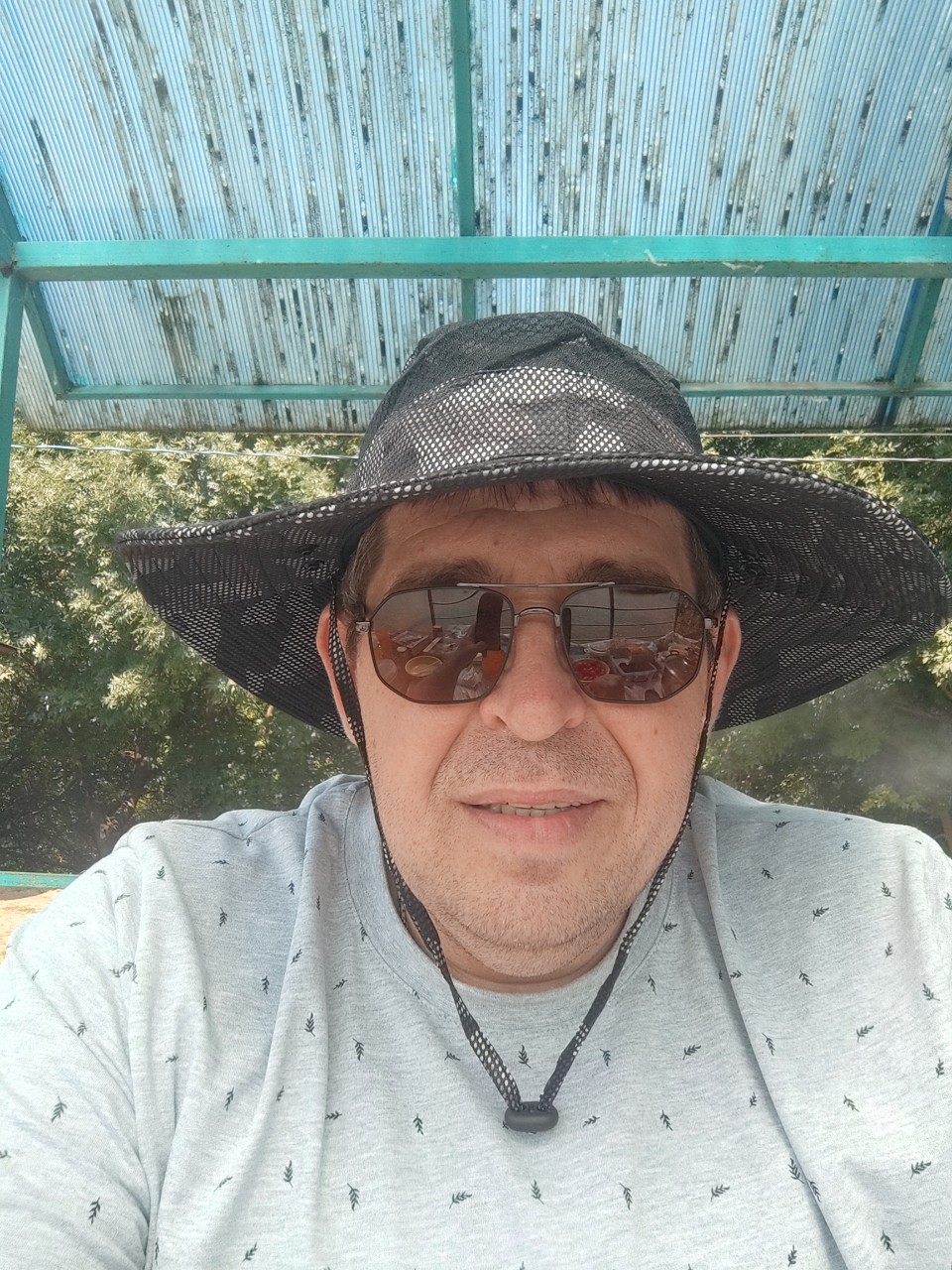 Саня в LOOKY — Мне стукнуло 48, и теперь после отдыха на природе  приходитс