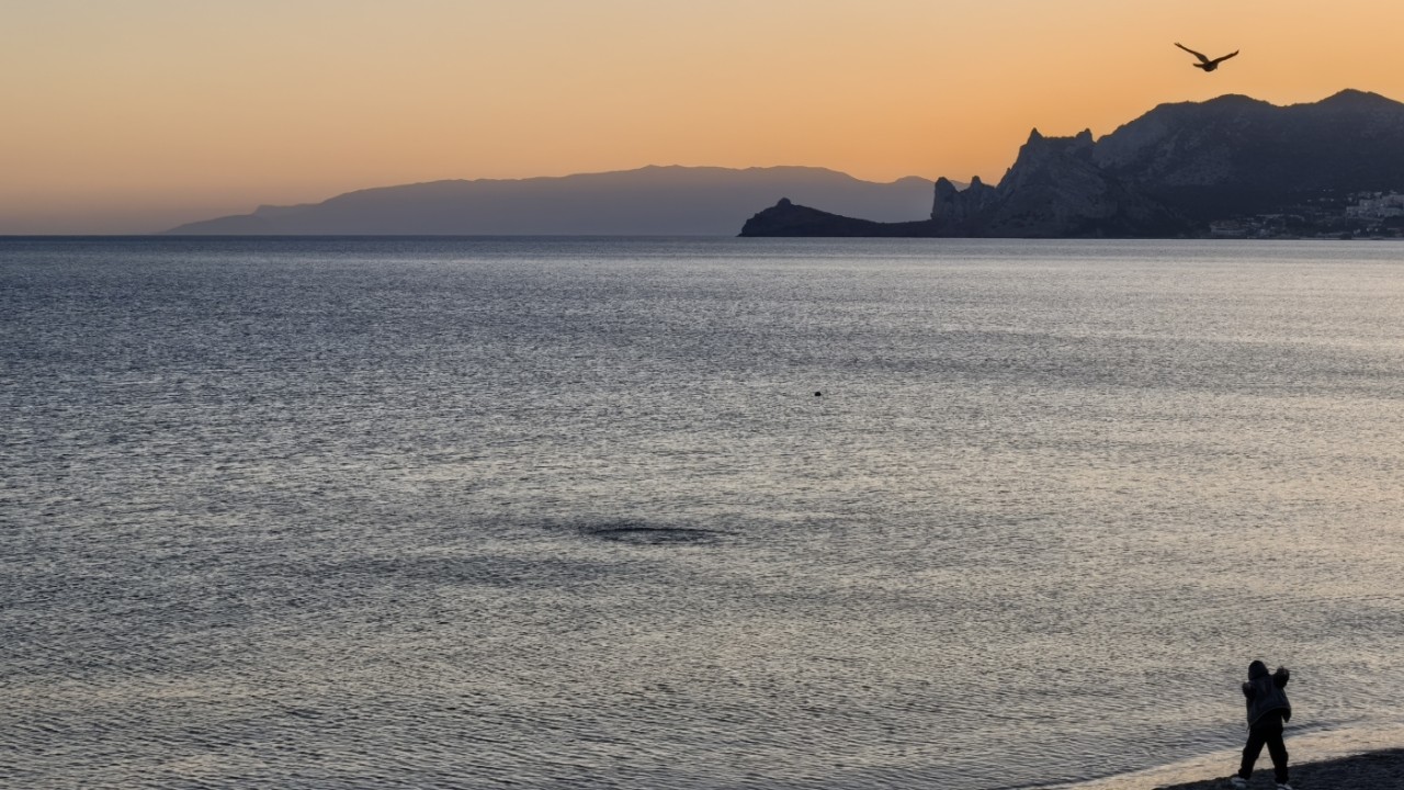 Майский закат. Судакская набережная.
#моресудак #черноеморе #крымскиезакаты #amazingsunsets