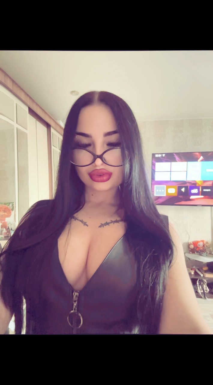 Кравчук Алина в LOOKY. . назвывай меня по име...