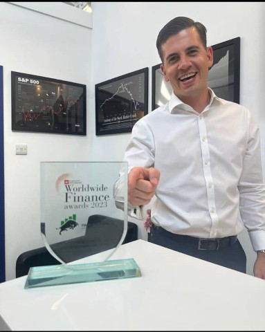 James Bentley fx в LOOKY. . Delighted to say tha...