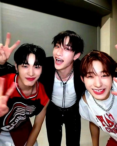 elli в LOOKY. . [#straykidsjyp ](str...