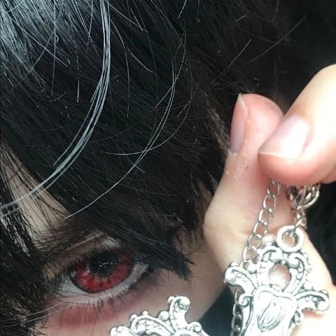 _xXvVoidsfXx_ в LOOKY. . а ведь бывают и паде...