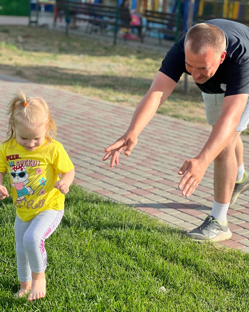 У нас сегодня День города, #Волжский с Днём рождения 🥳 

Мы уже нагулялись и отдыхаем дома, за окном туц-туц 💃 🕺🏻 🎵 



[#деньгорода](деньгорода) [#vlz_34](vlz_34) [#vlz34](vlz34) [#LOOKY_топ](LOOKY_топ) [#прогулка](прогулка) [#выходные](выходные) 