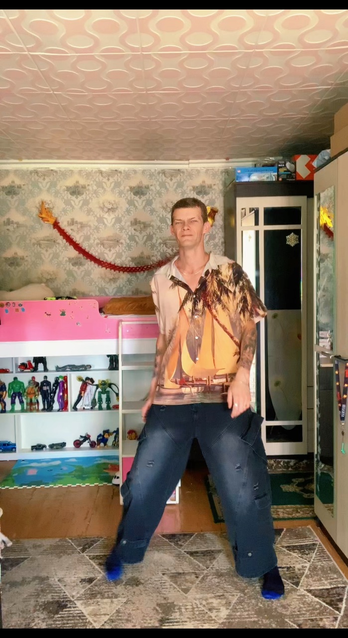 Looky_176977625827835 в LOOKY. . У детка