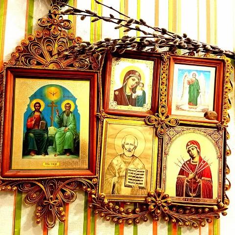 Лариса Кельина в LOOKY. #джутоваяфилигрань,#ручнаяработа,#своимируками,#эксклюзив,#интерьер,#творчество,#handmade,#дизайн,#автор,#художник,#куарми,#quarmi. 🌿🥀Иконостас в техн...
