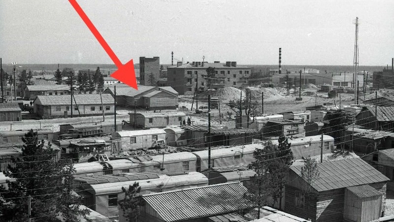Нашел старое фото г. Надыма из 70-х годов. Места где работал и жил.