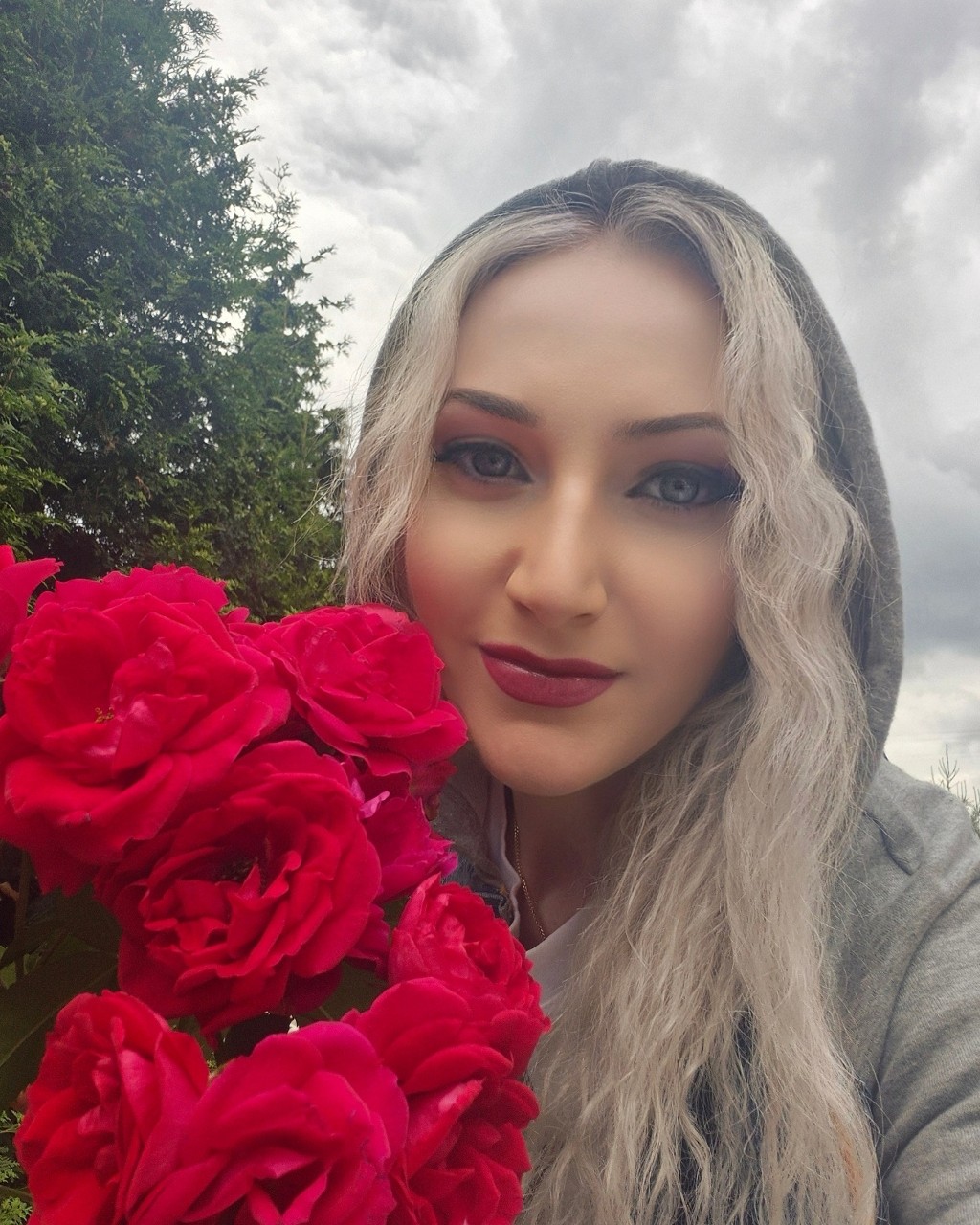 Naira Avt в LOOKY — публикация